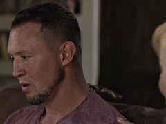 Lécher le cul, Grosse bite, Hard, Masturbation, Piercing, Chevaucher, Transsexuelle, Nénés