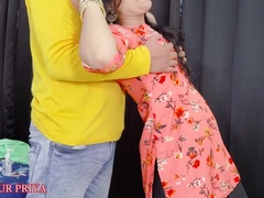 Anal, Gros cul, Conversation vulgaire, En levrette, Famille, Poilue, Branlette thaïlandaise, Hard