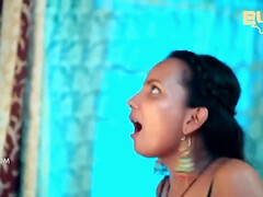 Gros seins, Sucer une bite, Tir de sperme, Branlette thaïlandaise, Hard, Indienne, Fille latino, Nénés