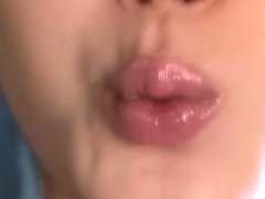 Gorgeous Asian strips off her kimono to have some fun