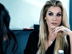 Любители, Большая жопа, Пальцем, Поцелуи, Милф, Киски, Бритые, Стриптизерша