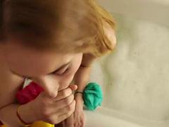 Anaal, Grote lul, Blond, Pijpbeurt, Sperma shot, Handbeurt, Douche, Zuigen