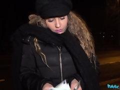 Grosse titten, Blasen, Schwanz, Hundestellung, Handjob, Im freien, Pov, Muschi