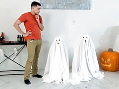 18 jaar, Grote kont, Grote lul, Pijpbeurt, Hondjeshouding, Natuurlijke tieten, Tiener, Tieten likken