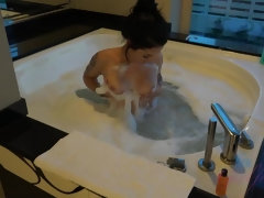 浴室, 茶髪の, ドレス, 彼女, オーガズム, パンティ, 剃毛, タトゥー
