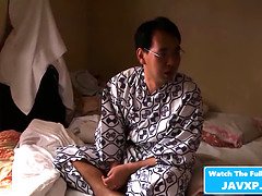 Asiatisch, Strand, Schönheit, Braunhaarige, Kehlenfick, Japanische massage, Milf, Titten