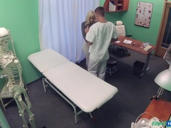 Amateur, Gros seins, Sucer une bite, Médecin, En levrette, Infirmière, Bureau, Pov