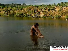 美人, 捕まる, エロ熟女, 手コキする, なめる, 熟年, フェラする, 濡れ