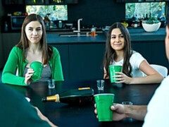 Culo, Mamada, Morena, Estilo perrito, Orgía, Afeitado, Adolescente, Tetas