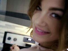 Leie, Arsch, Freundin, Küche, Natürlichen titten, Pov, Hintern versohlen, Titten