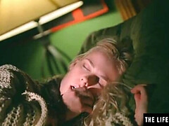 Clito, Fétiche, Doigter, Masturbation, Petite femme, Adolescente, Nénés, Mouillée