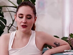 Braunhaarige, Gesichtssitzen, Fingern, Deutsch, Hardcore, Hd, Lesbisch, Rotschopf