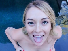 Blondine, Blasen, Handjob, Im freien, Pool, Pov, Jungendliche (18+), Titten