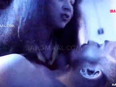 Kont, Grote mammen, Bruinharig, Gek, Indisch, Moeder die ik wil neuken, Kut duiken, Nat