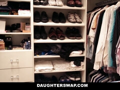 18 ans, Brunette brune, Fille, Groupe, Orgie, Maigrichonne, Adolescente, Nénés