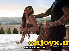 Минет, Собачьи, Секс без цензуры, Лизание, На природе, Бритые, Тату, Сиськи