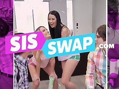 Amerikanisch, Grosser schwanz, Blasen, Geile alte tussi, Besamung, Arzt, Milf, Schreiend