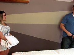 Grote lul, Grote mammen, Blond, Pijpbeurt, Diep in de keel, Handbeurt, Hd, Masseren