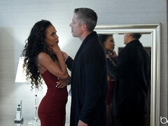 69, Lécher le cul, Sucer une bite, Branlette thaïlandaise, Seins naturels, Chatte, Maigrichonne, Nénés