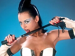 Gros cul, Grosse bite, Gros seins, Sucer une bite, En levrette, Le plan cul à quatre, Nénés