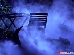 69 negenenzestig, Grote lul, Zwart, Sperma in gezicht, 1 man 2 vrouwen, Handbeurt, Feest, Kort haar