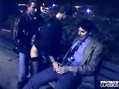 Grosse titten, Braunhaarige, Öffentlich, Vintage