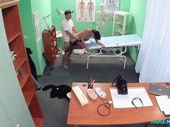 Leie, Arzt, Hundestellung, Lecken, Krankenschwester, Büro, Muschi, Uniform