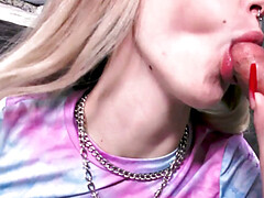 18 ans, Amateur, Gros seins, Sucer une bite, Masturbation, Seins naturels, Pov, Branlette espagnole