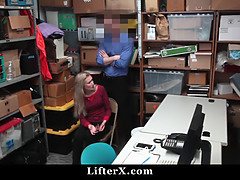 Amateur, Mamada, Madres para coger, Público, Gritar, Adolescente, Tetas