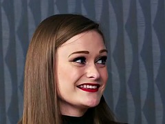 美女, イギリス人, 茶髪の, 着衣女と全裸男, ヨーロピアン, オナニー, 魅力的, 三人