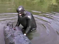 Fetiche, Látex, Al aire libre