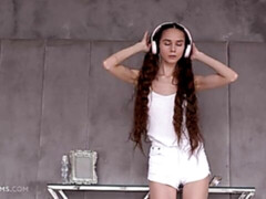 Penetracion con dedos, Abierta, Tetas naturales, Pelirrojo, Flaco, Solo, Adolescente, Tetas