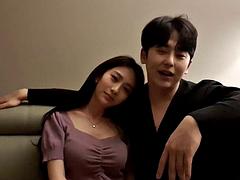 Korean anchor Sweet couple Super beautiful fake big papaya breast