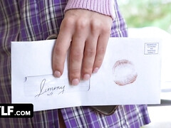 Grote kont, Grote mammen, Zwart, Rondborstig, Oudere vrouw, Hardcore, Lesbisch, Voorbinddildo