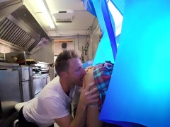 Анальный секс, Красотки, Грудастые, Кончили внутрь, Секс без цензуры, Натуральные сиськи, Игрушки, Подглядывание