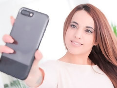 Arsch, Hundestellung, Handjob, Küssen, Rasiert, Entkleiden, Tätowierung, Jungendliche (18+)