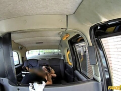 Amateur, Anal, Sucer une bite, En levrette, Doigter, De plein air, Chatte, Fessée