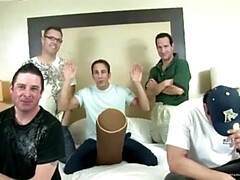 Verga grande, Morena, Estilo perrito, Doble penetracion, Rostro sentado, Grupo, Casero, Lamidas