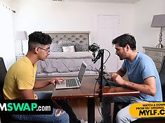 Stellung 69, Grosser arsch, Aufs gesicht abspritzen, Riesig, Latina, Milf, Mutti, Muschi