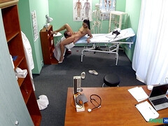 Leie, Blasen, Handjob, Lecken, Krankenschwester, Büro, Muschi, Uniform