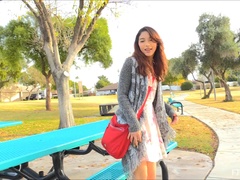 Dansen, Extreem, Vuisten, Ondergoed, Masturbatie, Orgasme, Openbaar, Kousen