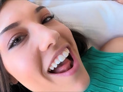 Dansen, Vuisten, Masturbatie, Orgasme, Openbaar, Alleen, Spuiten, Onder de rok