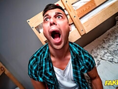 Sucer une bite, Brunette brune, Attrapée, Double pénétration, Hard, Hôtel, Jarretelles, Plan cul à trois