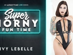 Wohlbeleibte schöne frauen, Blondine, Handjob, Solo, Entkleiden, Tätowierung, Titten, Netzkamera