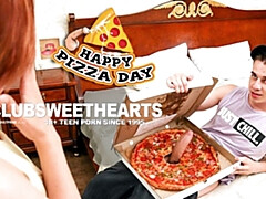 18 jaar, Fetisj, Handbeurt, Zoenen, Natuurlijke tieten, Klein, Tiener, Tieten likken