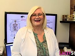 Pijpbeurt, Brits, Omie, Hd, Rijpe lesbienne, Rijpe anaal, Kantoor, Kousen