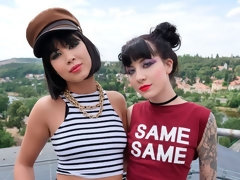 Cul, Sucer une bite, Branlette thaïlandaise, Lingerie, Orgie, Fête, Rasée, Nénés