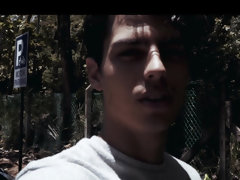 Leie, Asiatisch, Blasen, Kondom, Kehlenfick, Brille, Natürlichen titten, Titten