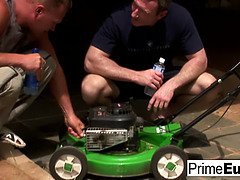 Asiatisch, Grosser schwanz, Grosse titten, Braunhaarige, Spermaladung, Hd, Schreiend, Flotter dreier