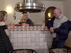 18 летние, Блондинки, Застукали, Пальцем, Подружка, Лизание, Киски, Сиськи